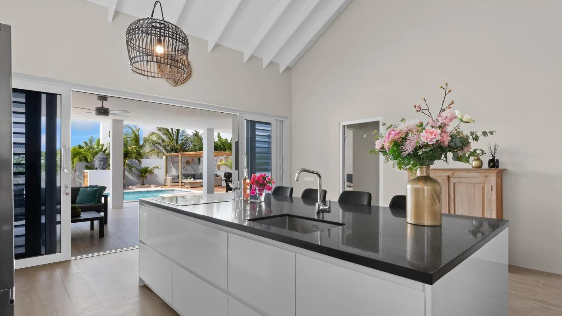 Villa Perla Di Solo, 6 Persoons, Met Privezwembad En Groot Dakterras Met Zeezicht! Grote Berg